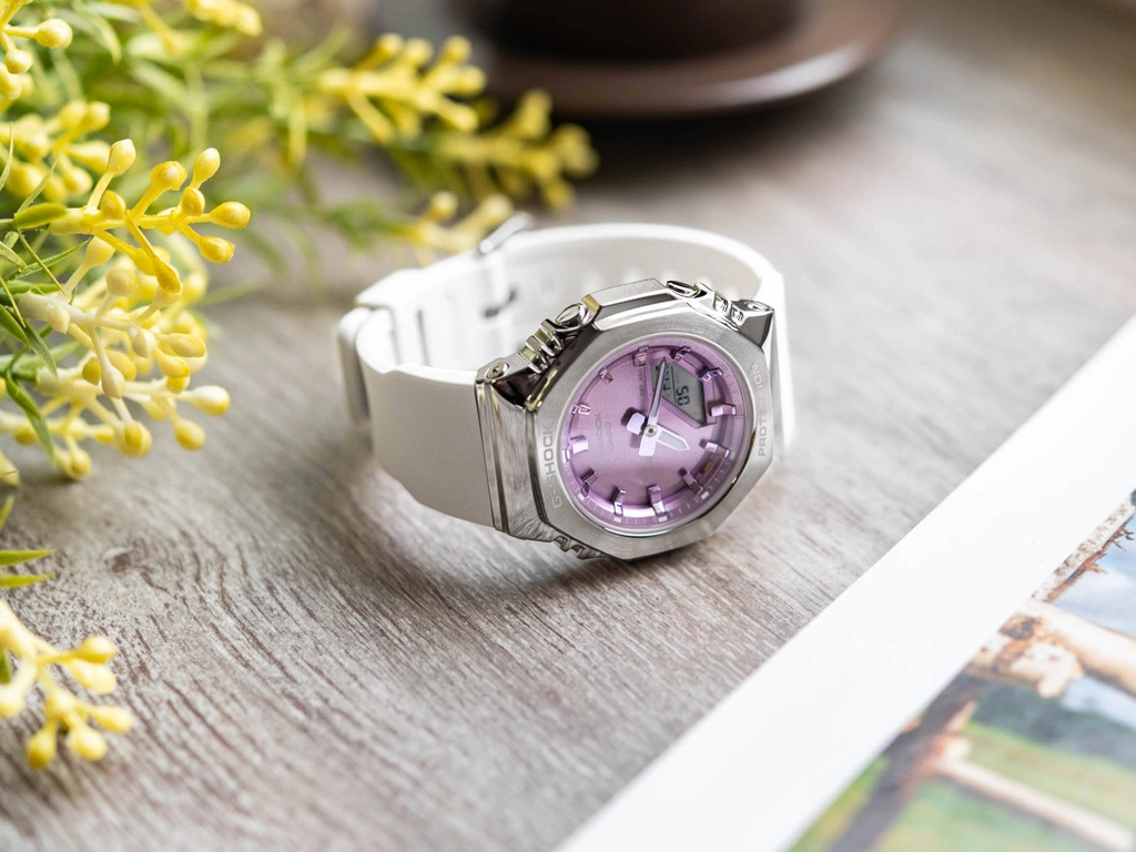 Zegarek damski CASIO G-SHOCK GM-S2110-7A6ER