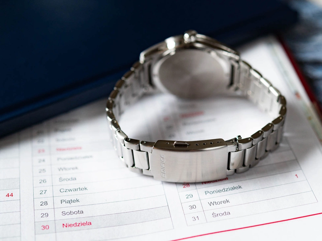 Zegarek męski CASIO Edifice EFV-160D-1AVEF