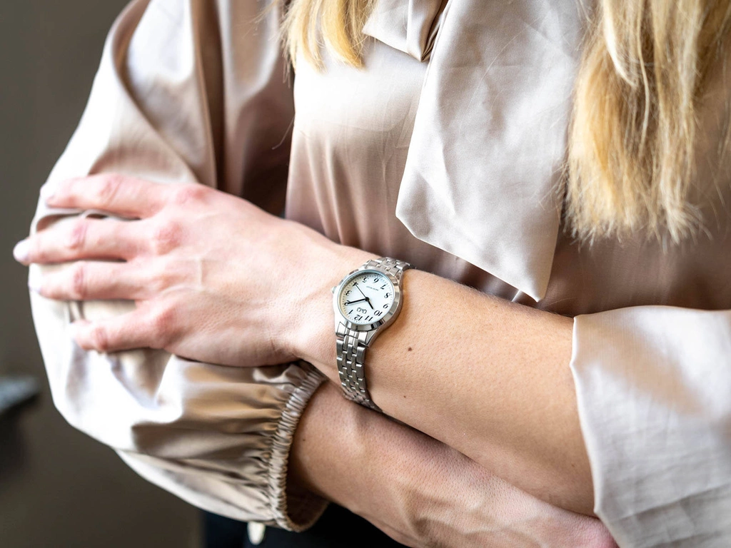 Zegarek damski Q&Q C01A-001PY