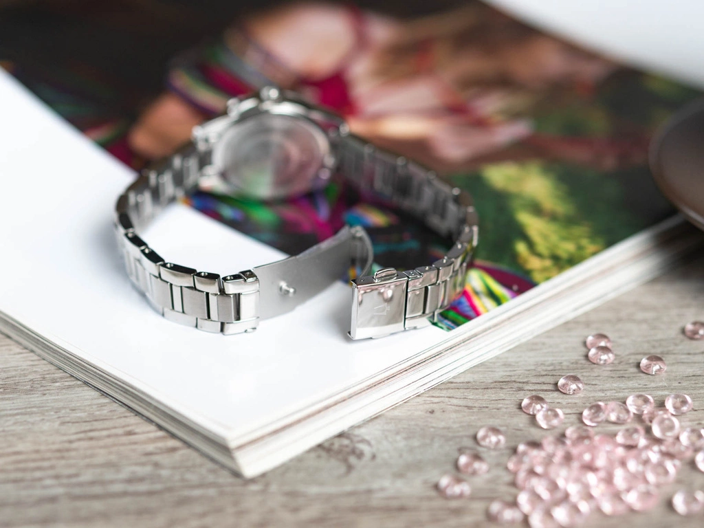 Zegarek damski BULOVA 96P249 Sutton Diamonds