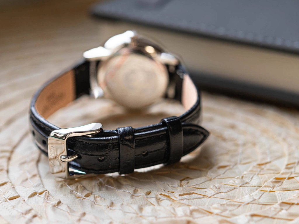 Zegarek damski ROAMER VALAIS LADIES DIAMOND SET 989847 41 70 05