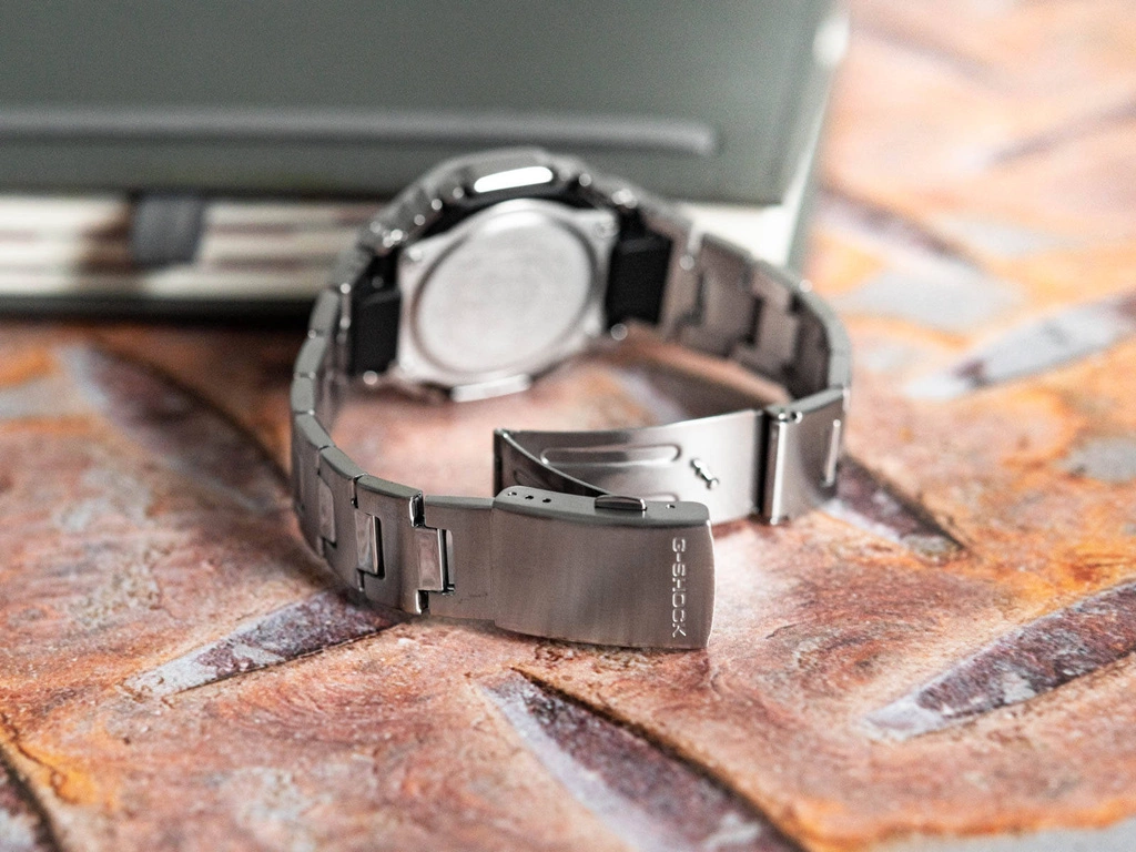 Zegarek męski CASIO G-SHOCK GM-2110D-7AER