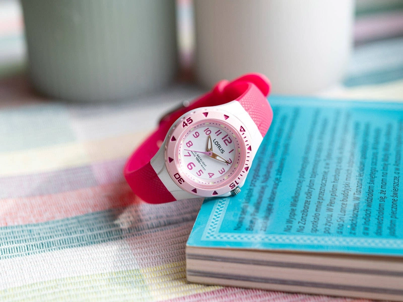 Zegarek dziecięcy LORUS R2339DX9