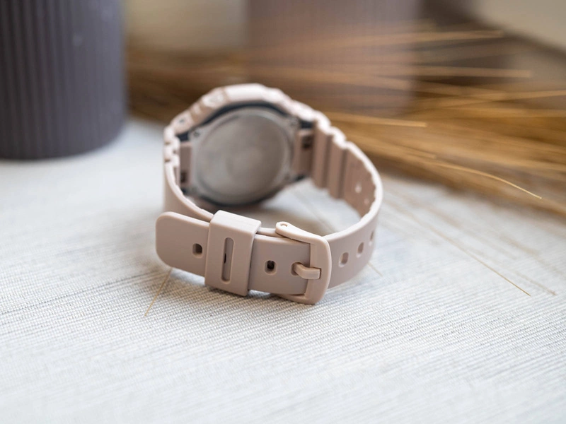 Zegarek damski CASIO G-SHOCK GMA-S2100MD-4AER Carbon Core Guard