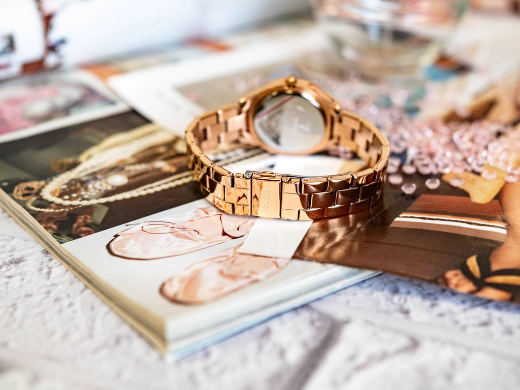 Zegarek damski GUESS GW0675L3 Tri Plaque