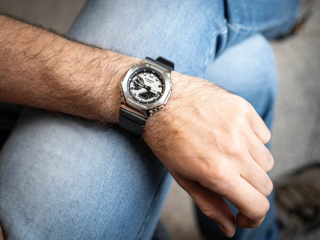 Zegarek męski CASIO G-SHOCK GM-2100-1AER