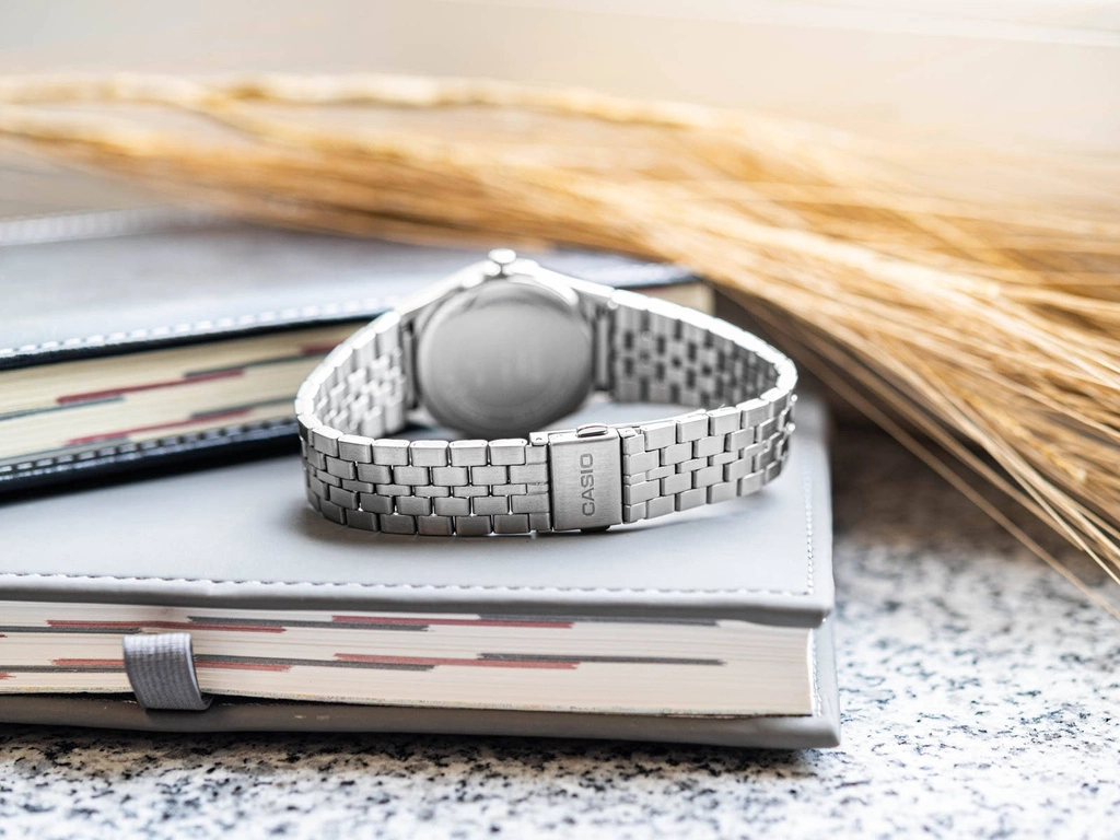 Zegarek męski CASIO MTP-B145D-2A2VEF