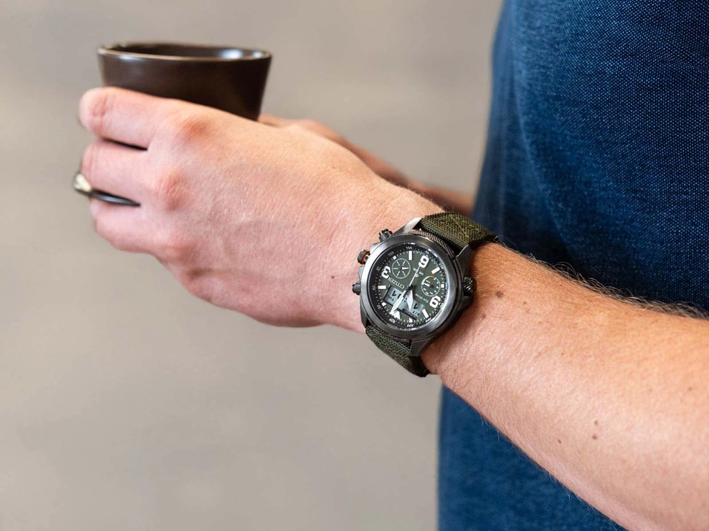 Zegarek męski Citizen JV1005-02W Promaster Land Eco-Drive