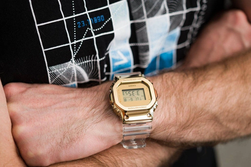 Zegarek męski CASIO G-SHOCK GM-5600SG-9ER Metal Covered