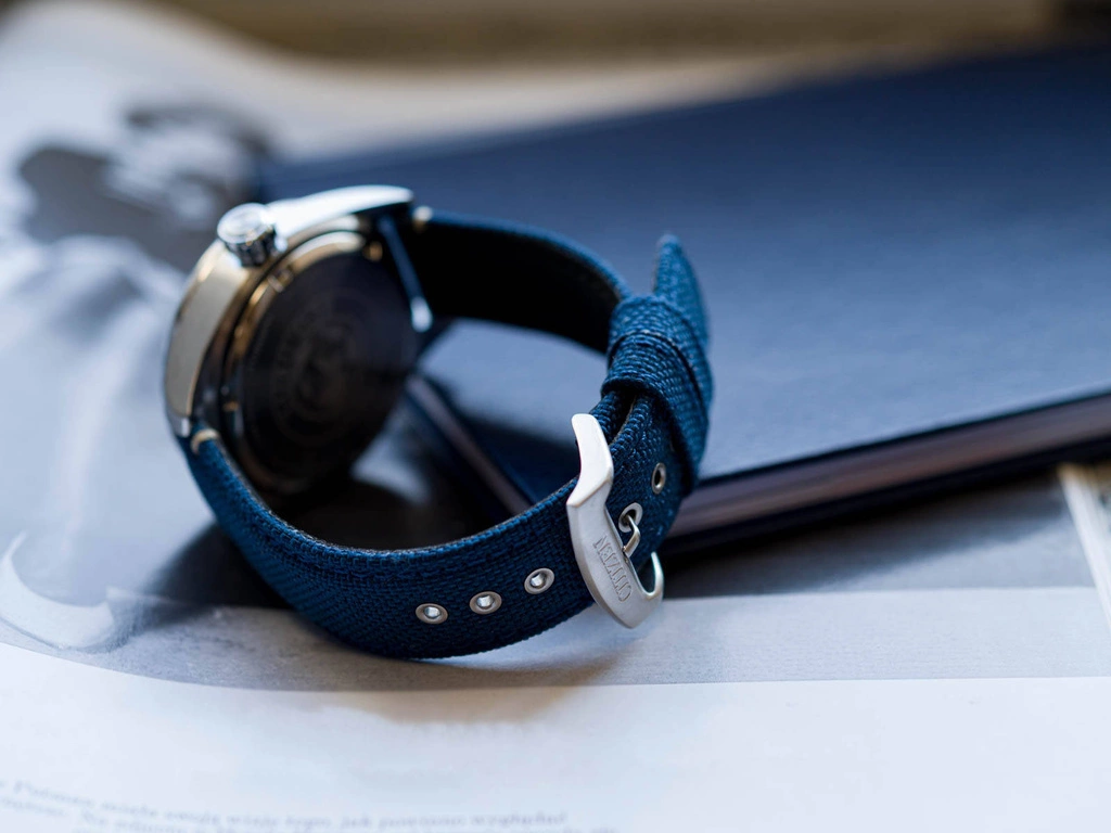 Zegarek męski Citizen AW5000-16L Eco-Drive