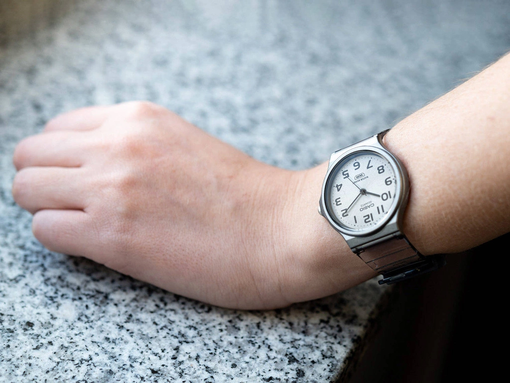 Zegarek damski CASIO MQ-24S-8BEF