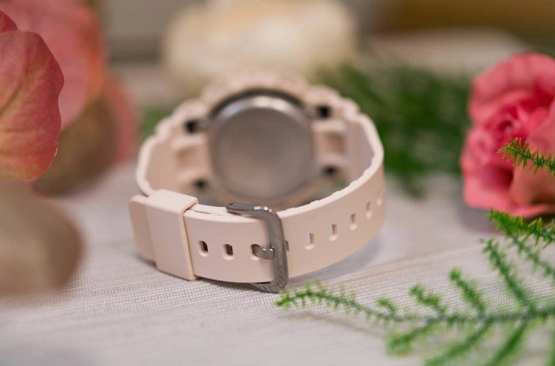 Zegarek damski CASIO G-SHOCK GMA-S140M-4AER S-Series