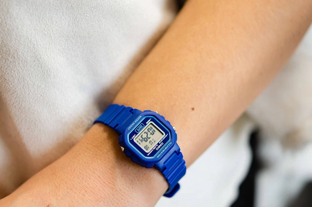 Zegarek damski CASIO LA-20WH-2AEF