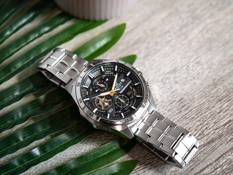 Zegarek męski CASIO Edifice EFR-556D-1AVUEF