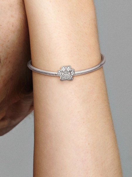 Charms Pandora 791714CZ Lśniący odcisk łapy
