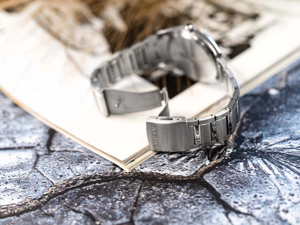 Zegarek męski Citizen AW1641-81L Super Titanium