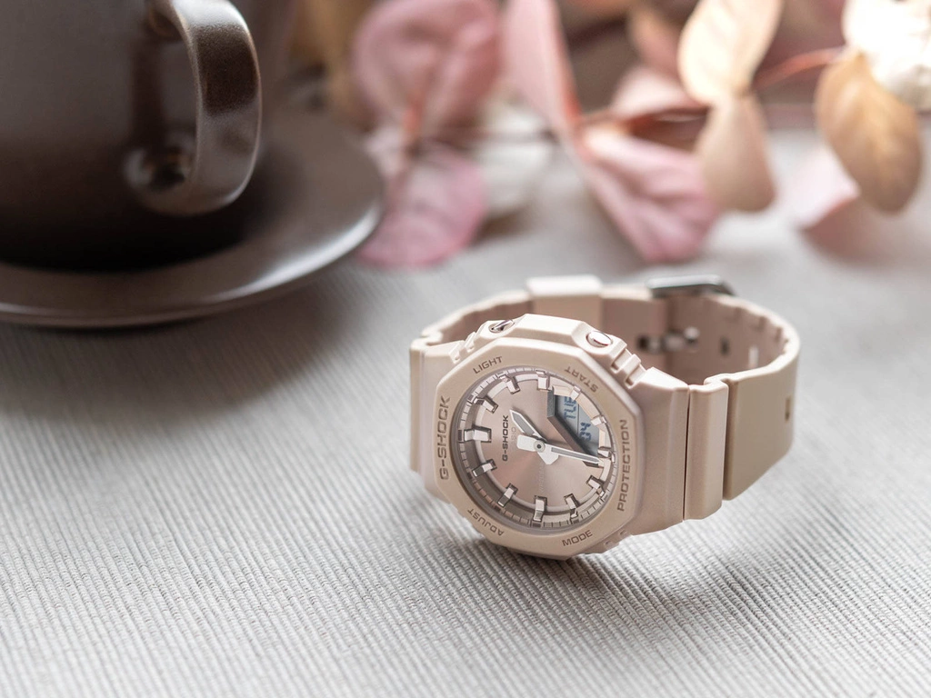 Zegarek damski CASIO G-SHOCK GMA-P2100ST-9AER