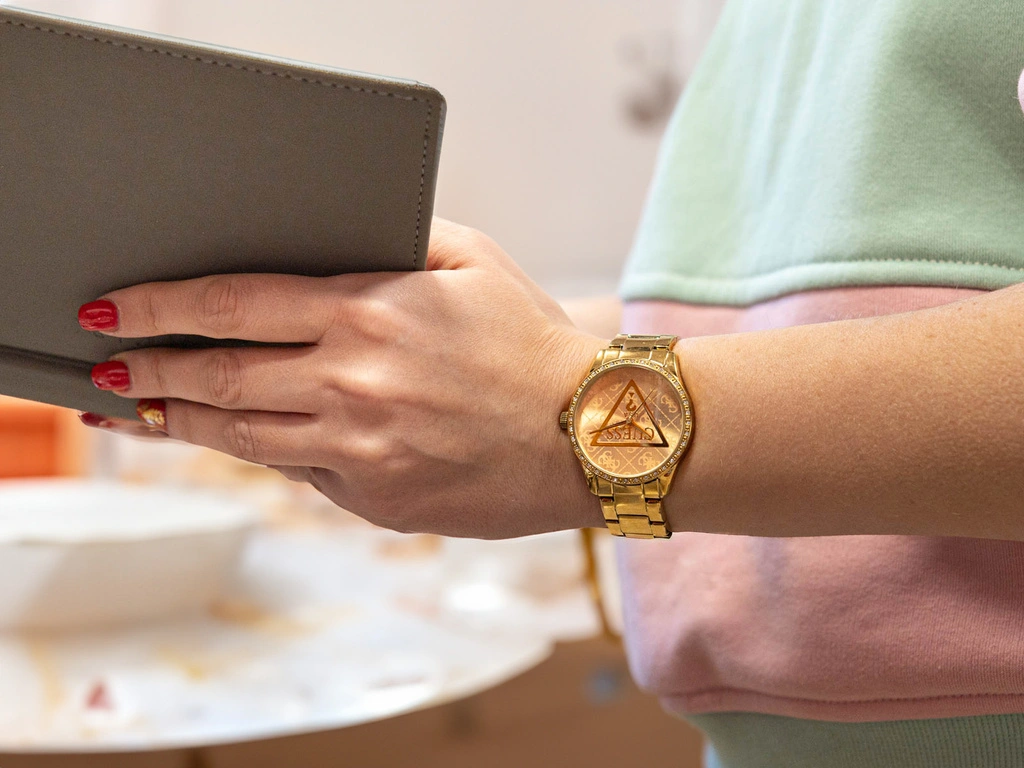 Zegarek damski GUESS GW0987L2 Roxy