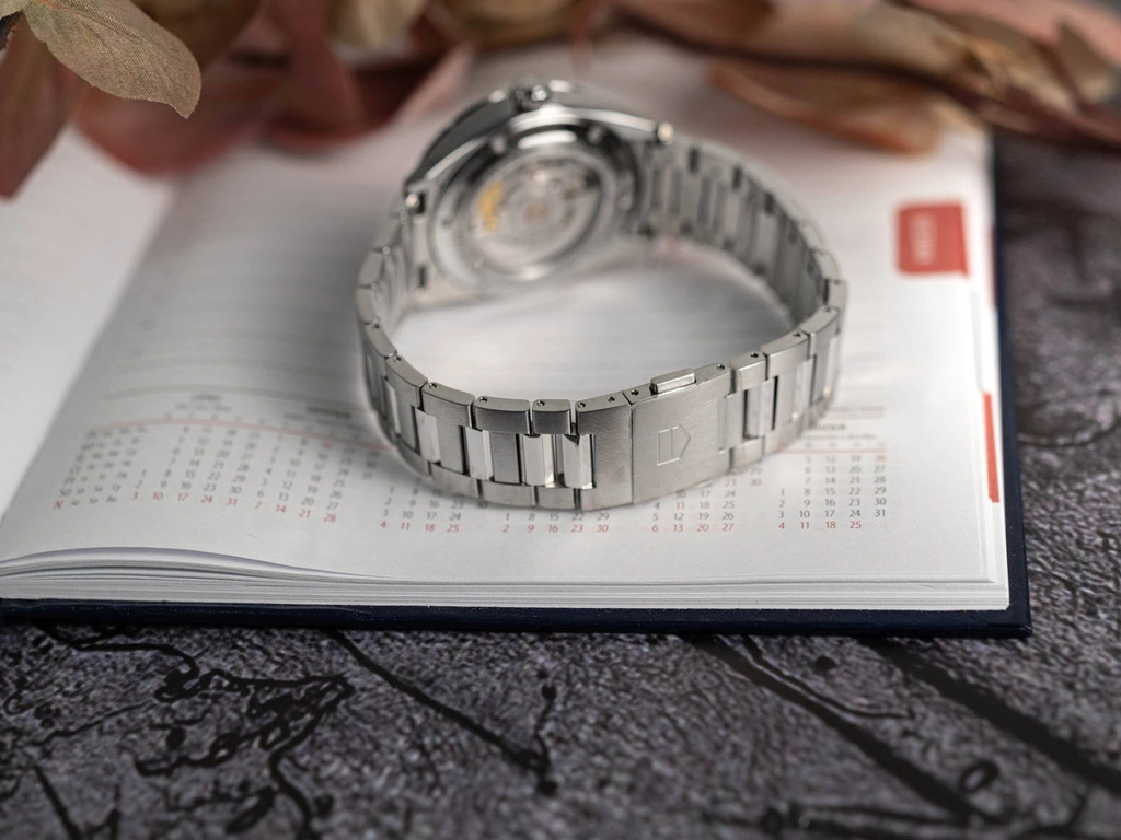 Zegarek męski TAG HEUER WBN2112.BA0639 Carrera Date