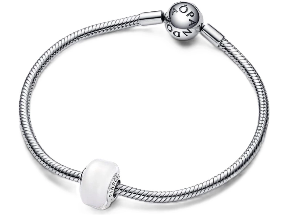 Charms Pandora 793118C00 mały z białego szkła Murano