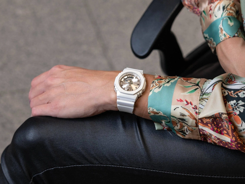 Zegarek damski CASIO G-SHOCK GMA-P2100ST-7AER