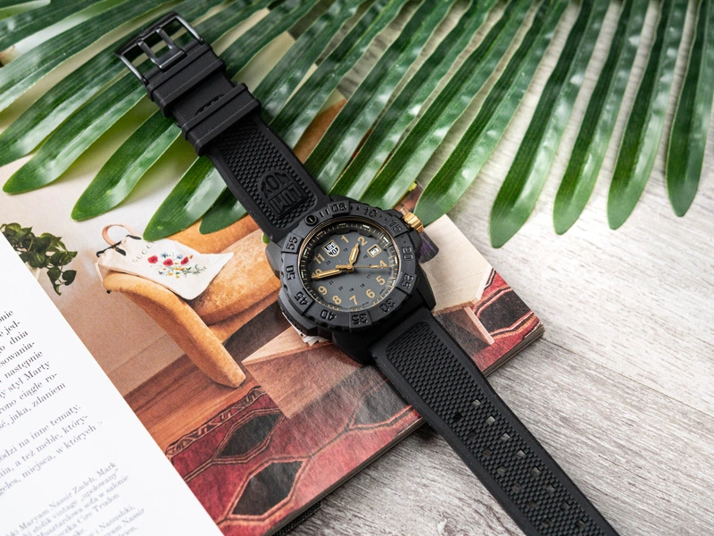Zegarek męski Luminox XS.3508.GOLD Navy Seal Gold