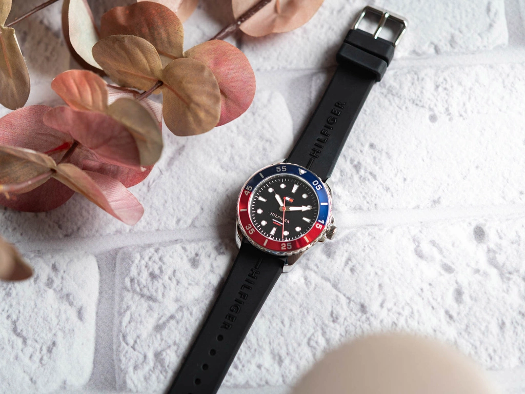 Zegarek dziecięcy TOMMY HILFIGER 1720046 Teens