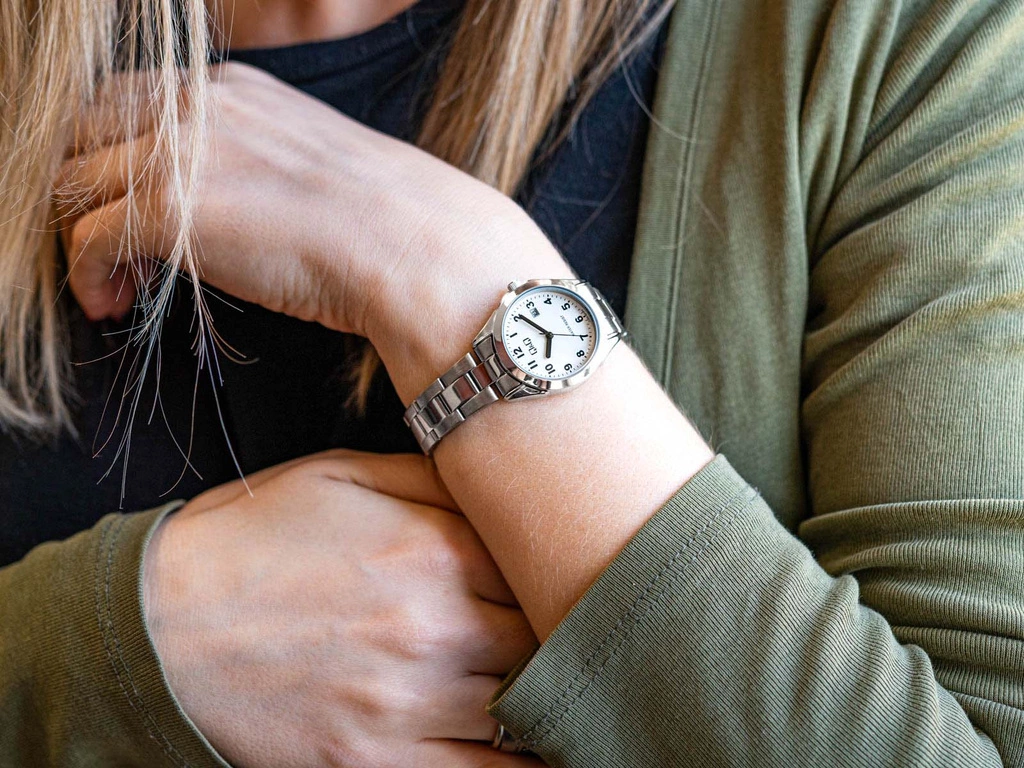 Zegarek damski Q&Q C29A-001PY