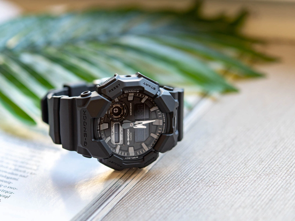 Zegarek męski CASIO G-SHOCK GA-010-1A1ER