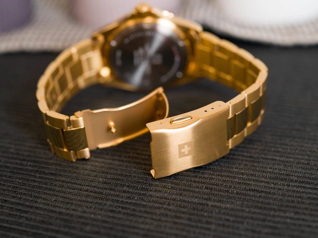 Zegarek męski SWISS ALPINE MILITARY SAM7053.1115