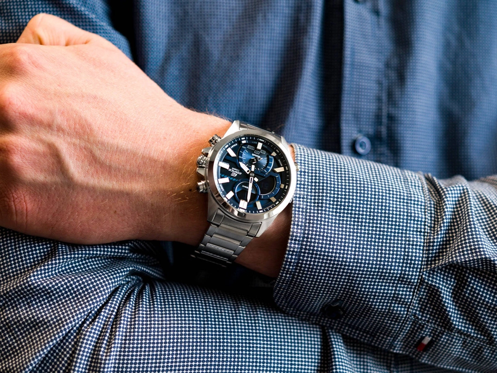 Zegarek męski CASIO Edifice ECB-30D-2AEF