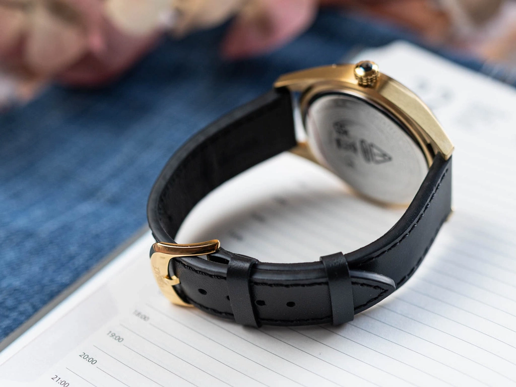 Zegarek męski VERSACE VEAFA0224 V-Code GMT