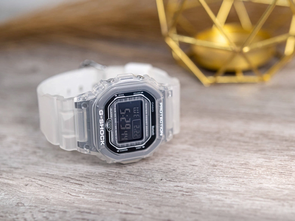 Zegarek męski CASIO G-SHOCK DW-B5600G-7ER