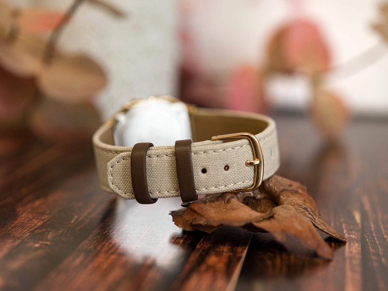 Zegarek damski CASIO A700WEGL-7AEF Vintage