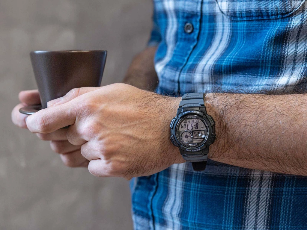 Zegarek męski CASIO AE-1000W-8AVEF