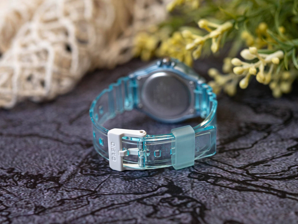 Zegarek damski CASIO LRW-200HS-2EVEF