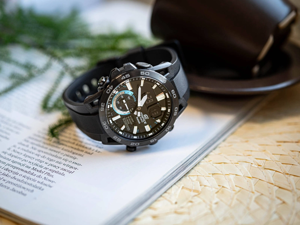 Zegarek męski CASIO Edifice ECB-40PB-1AEF