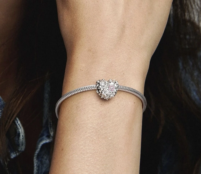 Charms Pandora Serce mamy ze stokrotką 791155C01