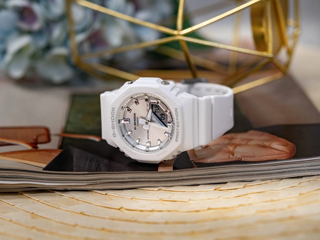 Zegarek damski CASIO G-SHOCK GMA-P2100VA-7AER Soak Up The Shimmer