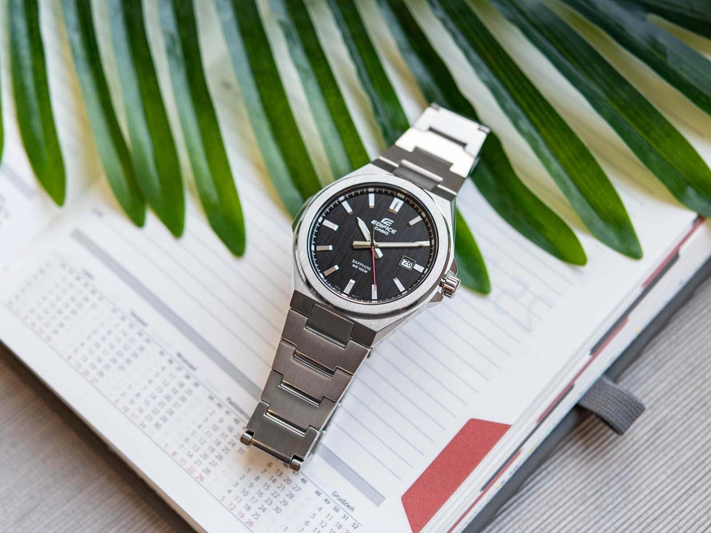 Zegarek męski CASIO Edifice EFB-108D-1AVUEF