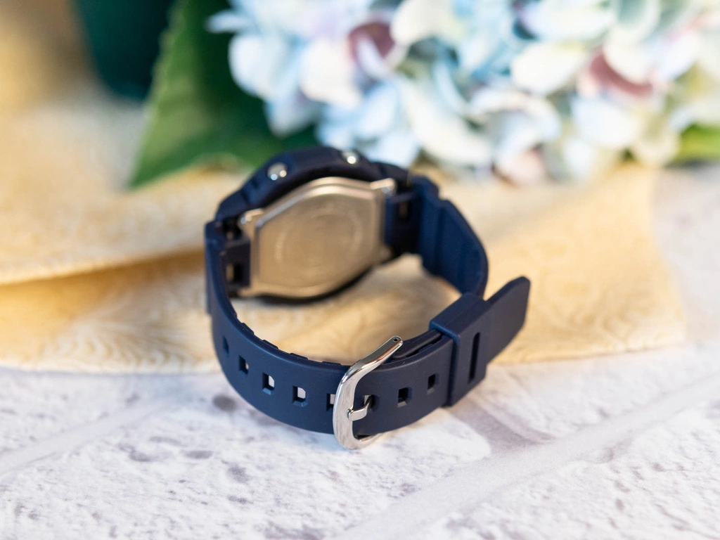 Zegarek damski CASIO G-SHOCK GMA-P2100M-2AER-OUTLET