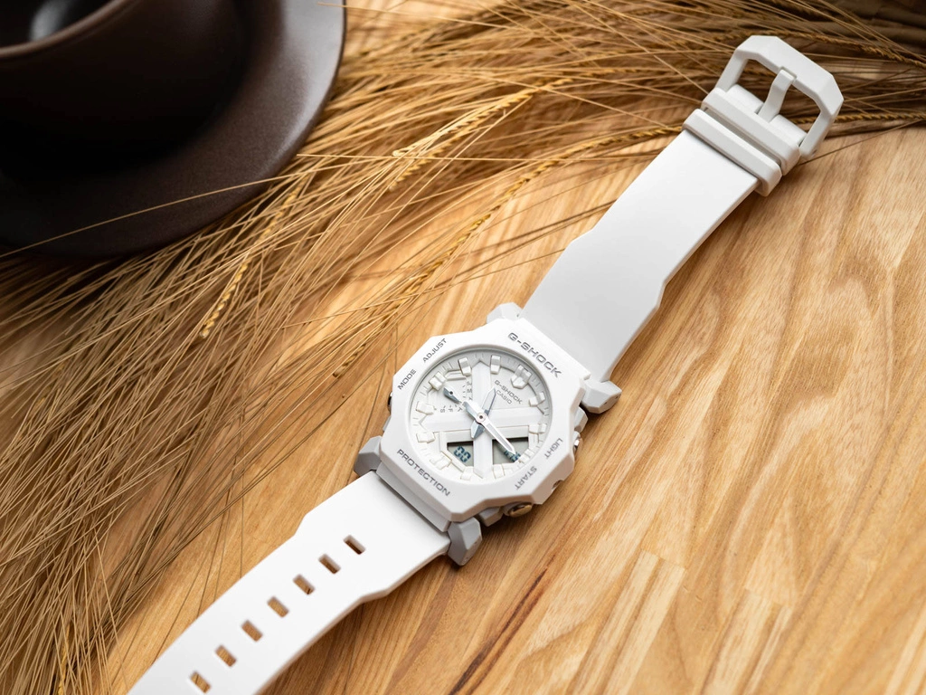 Zegarek CASIO G-SHOCK GA-2300-7AER