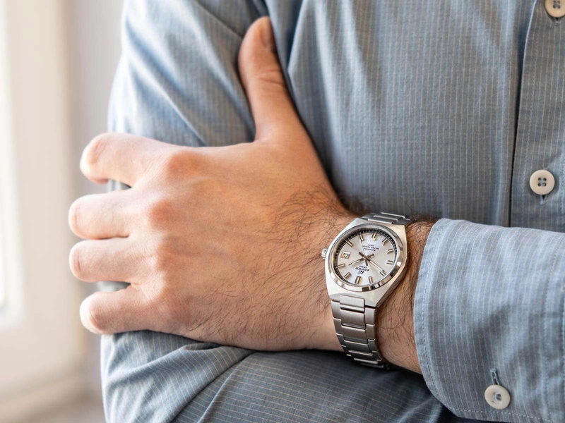 Zegarek męski CASIO Edifice EFB-109D-7AVEF