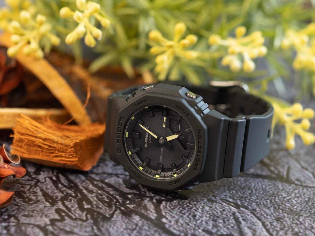 Zegarek damski CASIO G-SHOCK GMA-P2100SA-1A2ER