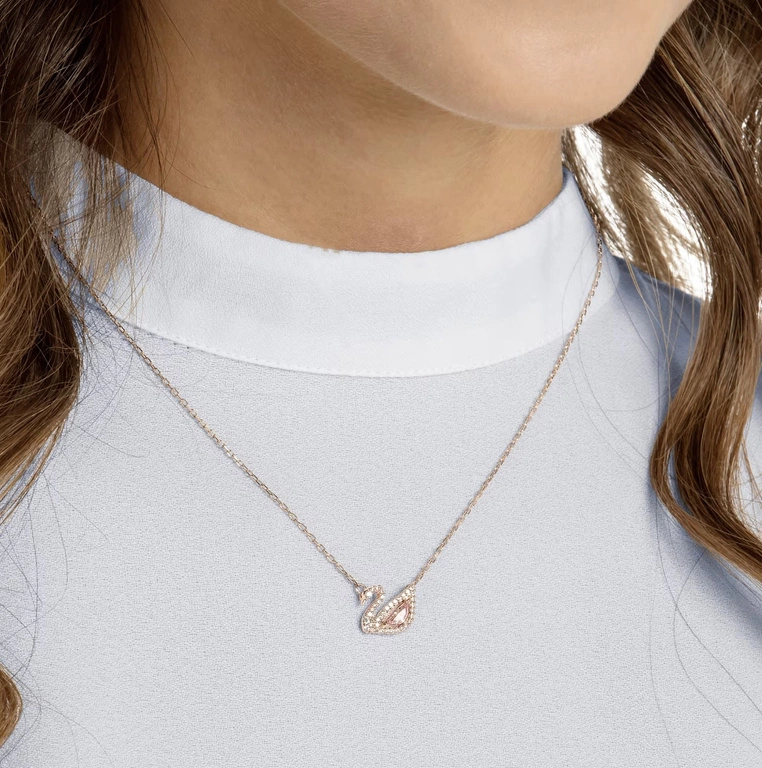 Naszyjnik damski Swarovski 5469989 Dazzling Swan