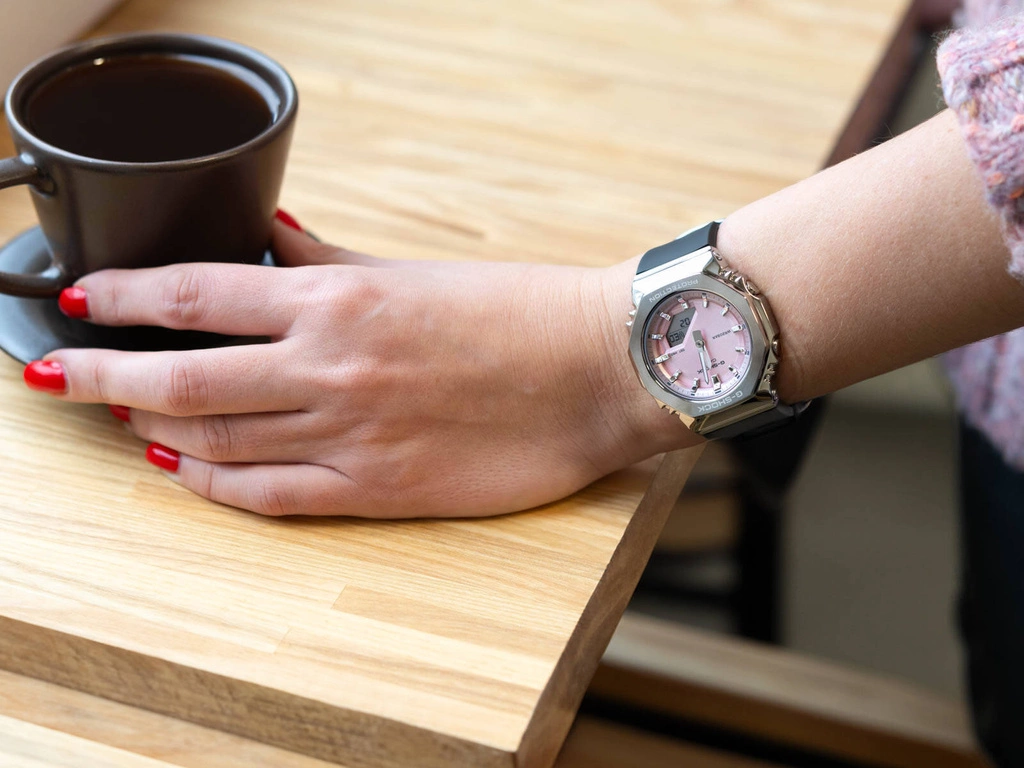 Zegarek damski CASIO G-SHOCK GM-S2110-4AER