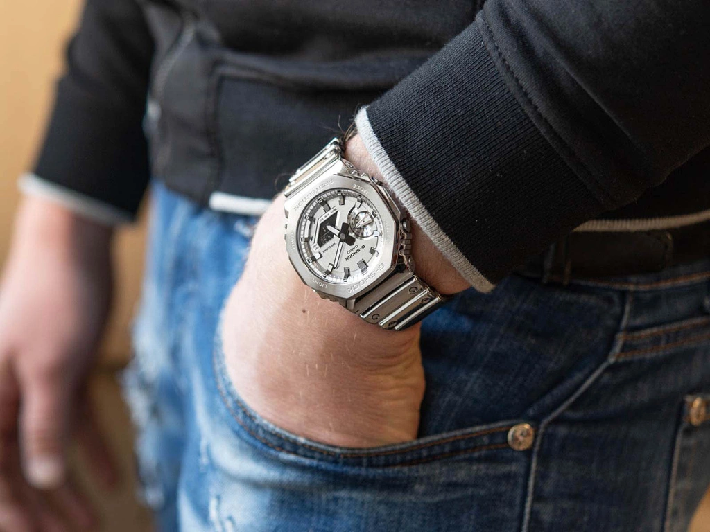 Zegarek męski CASIO G-SHOCK GM-2100YM-8AER Fine Metallic