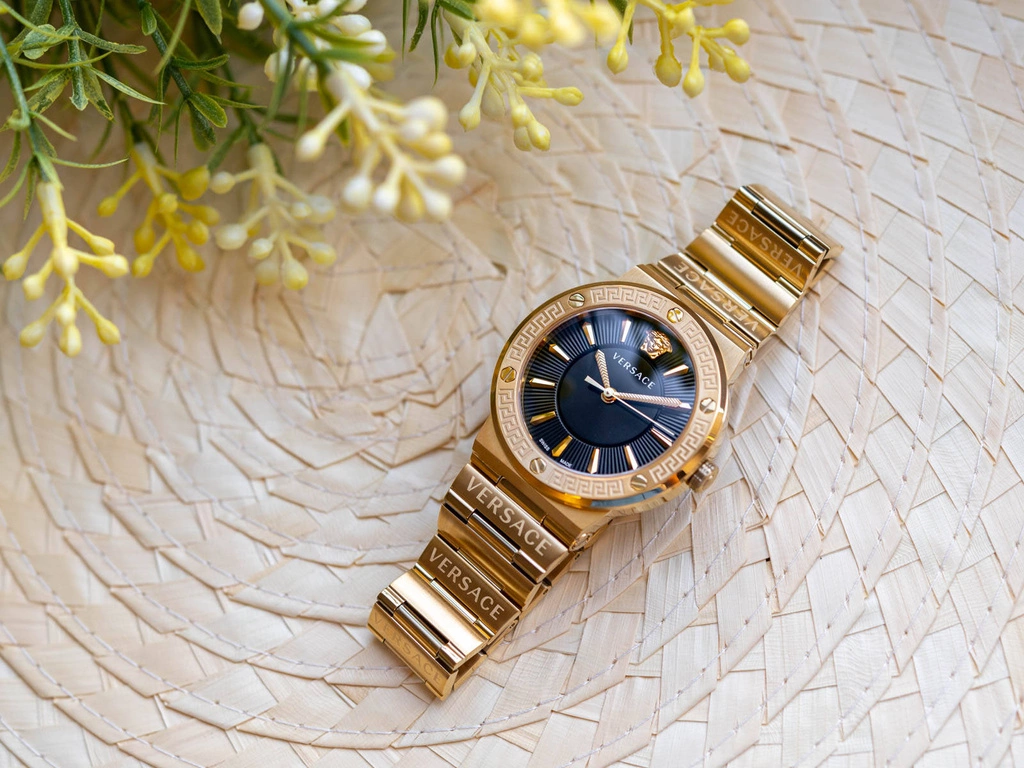 Zegarek damski VERSACE VEVH00820 Greca Logo