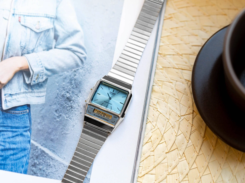 Zegarek damski CASIO AQ-800EC-2AEF