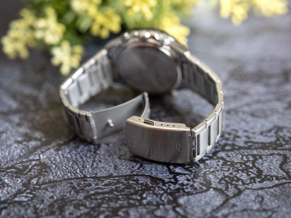 Zegarek męski CASIO Edifice ECB-950DB-1AEF